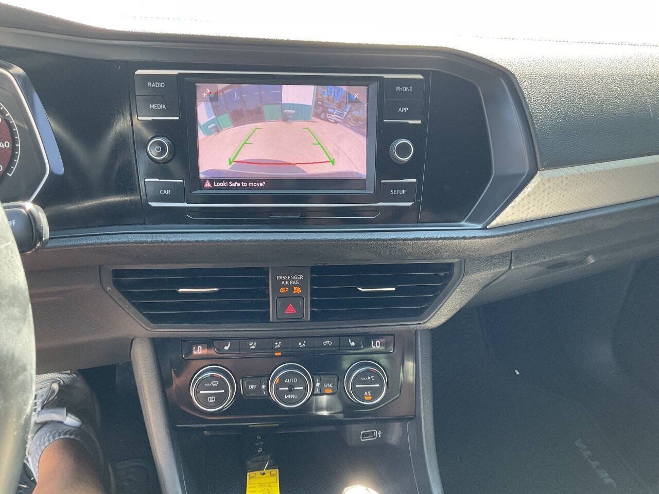 Used 2019 Volkswagen Jetta R-Line FWD image 14