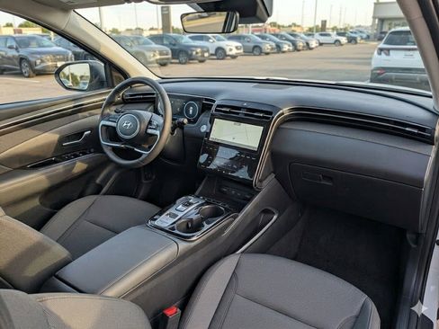 Used 2025 Hyundai Tucson SEL FWD image 4