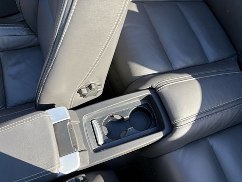 Used 2011 Volvo C70 T5 image 21