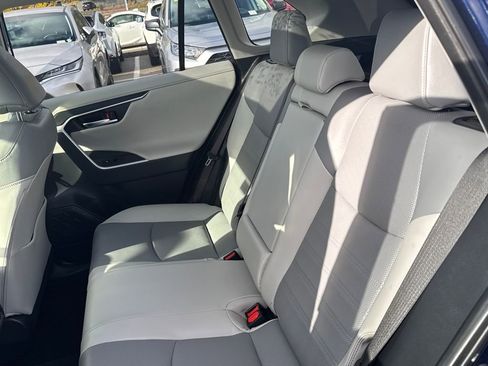 Used 2025 Toyota RAV4 Limited image 37