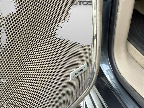 Used 2019 GMC Yukon XL SLT w/ Open Road Package image 11