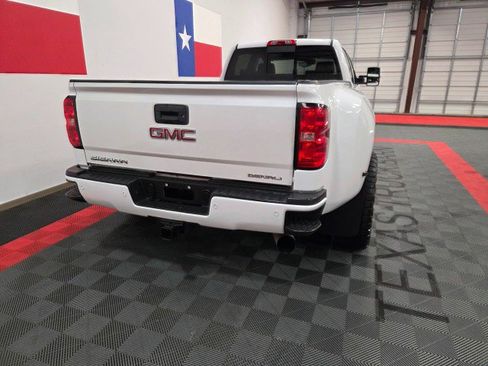 Used 2016 GMC Sierra 3500 Denali w/ Duramax Plus Package image 24