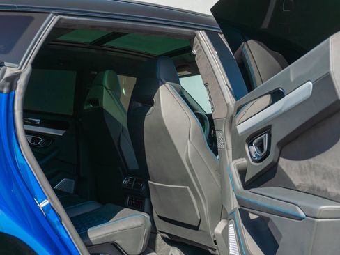 Used 2021 Lamborghini Urus image 60