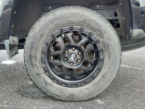 Used 2016 Chevrolet Colorado Z71 RWD image 30