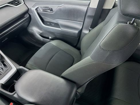 Certified 2023 Toyota RAV4 LE image 22