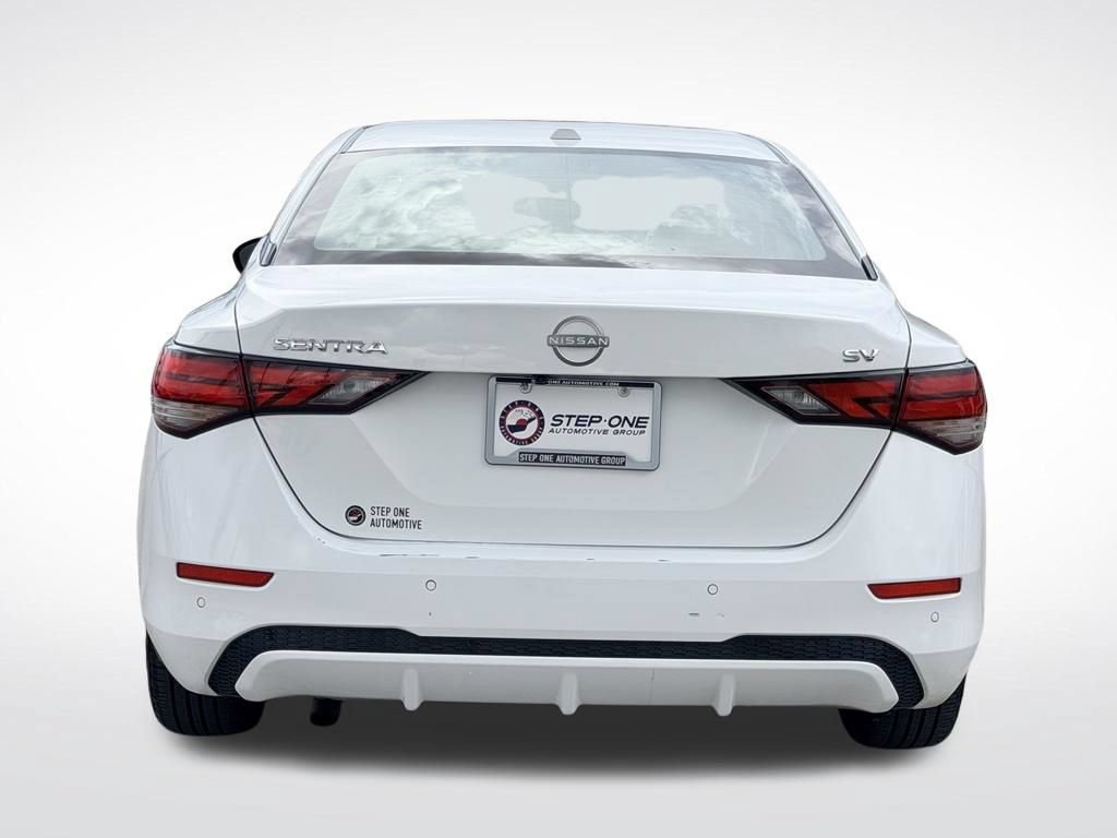 Used 2024 Nissan Sentra SV FWD image 5