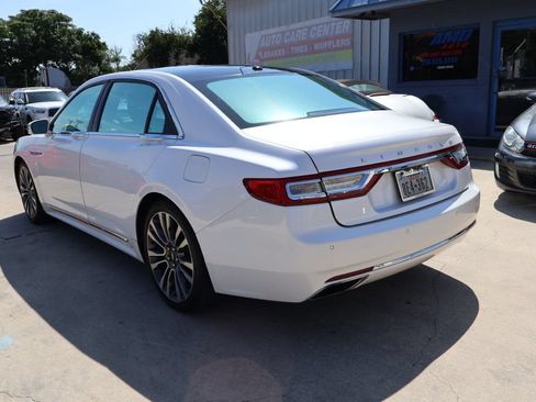 Used 2017 Lincoln Continental Select FWD image 5