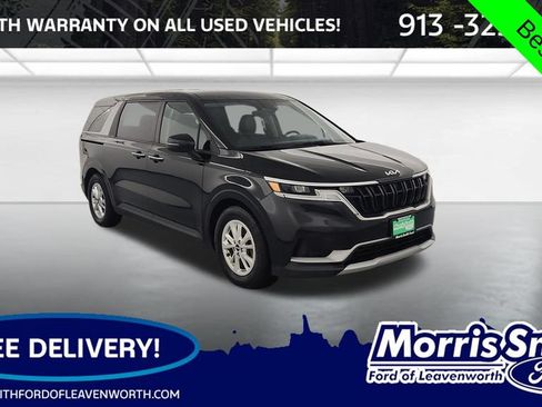Used 2024 Kia Carnival LX FWD image 1