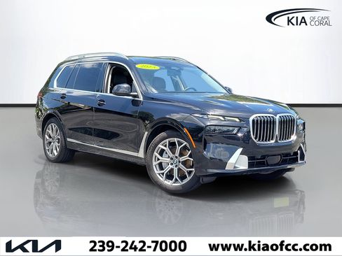 Used 2023 BMW X7 xDrive40i AWD/4WD image 1