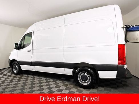 Used 2025 Mercedes-Benz Sprinter 2500 image 17