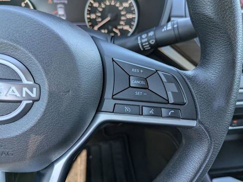 Used 2021 Nissan Altima 2.5 SV image 17