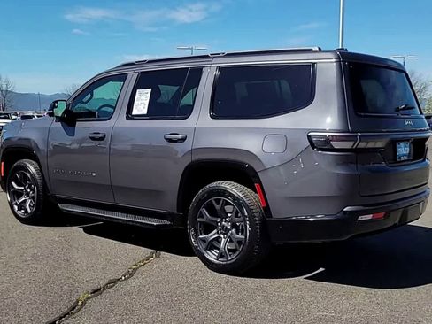New 2026 Jeep Grand Wagoneer Limited AWD/4WD image 6