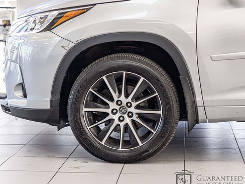 Used 2018 Toyota Highlander SE w/ Protection Package #3 AWD/4WD image 7