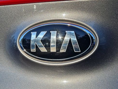 Used 2018 Kia Sportage LX image 30