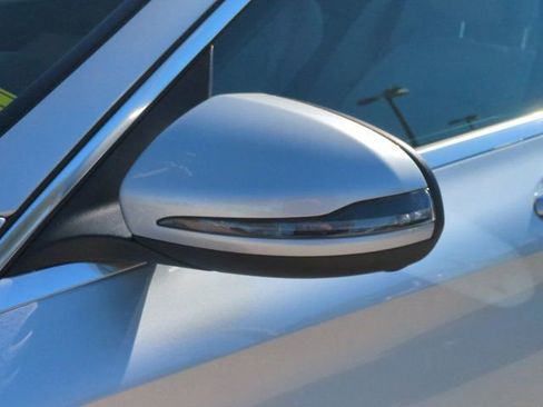 Used 2018 Mercedes-Benz C 300 Sedan image 11