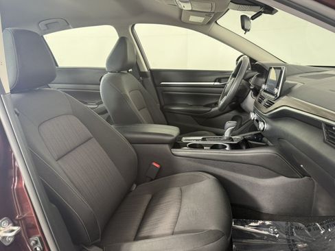 Used 2023 Nissan Altima 2.5 SV AWD/4WD image 9