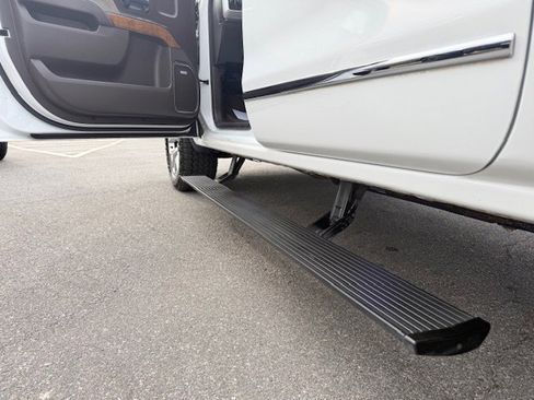 Used 2015 GMC Sierra 1500 SLT w/ SLT Crew Cab Value Package image 12