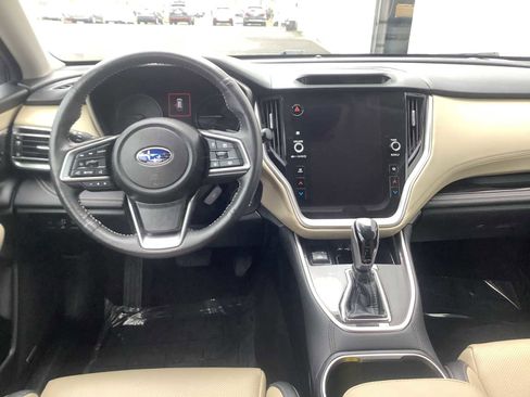 Used 2025 Subaru Outback Limited image 10