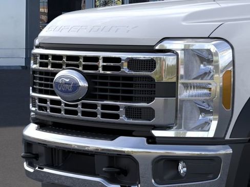 New 2026 Ford F600 4x4 Regular Cab Super Duty w/ XL Chrome Package image 17