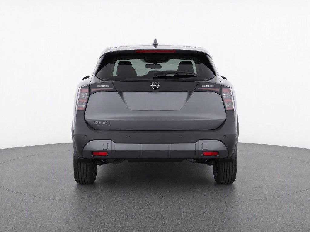 Used 2025 Nissan Kicks SV FWD image 6