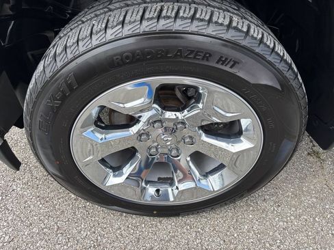 Used 2020 RAM 1500 Big Horn AWD/4WD image 5