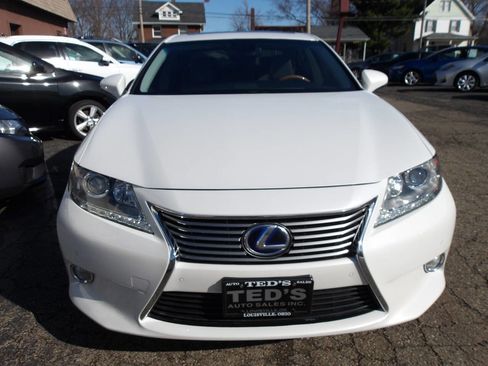 Used 2013 Lexus ES 300h w/ Luxury Pkg image 9