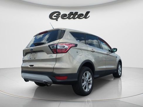 Used 2017 Ford Escape SE FWD image 5