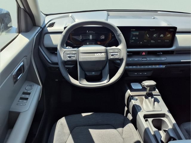 New 2027 Kia Seltos S FWD image 4