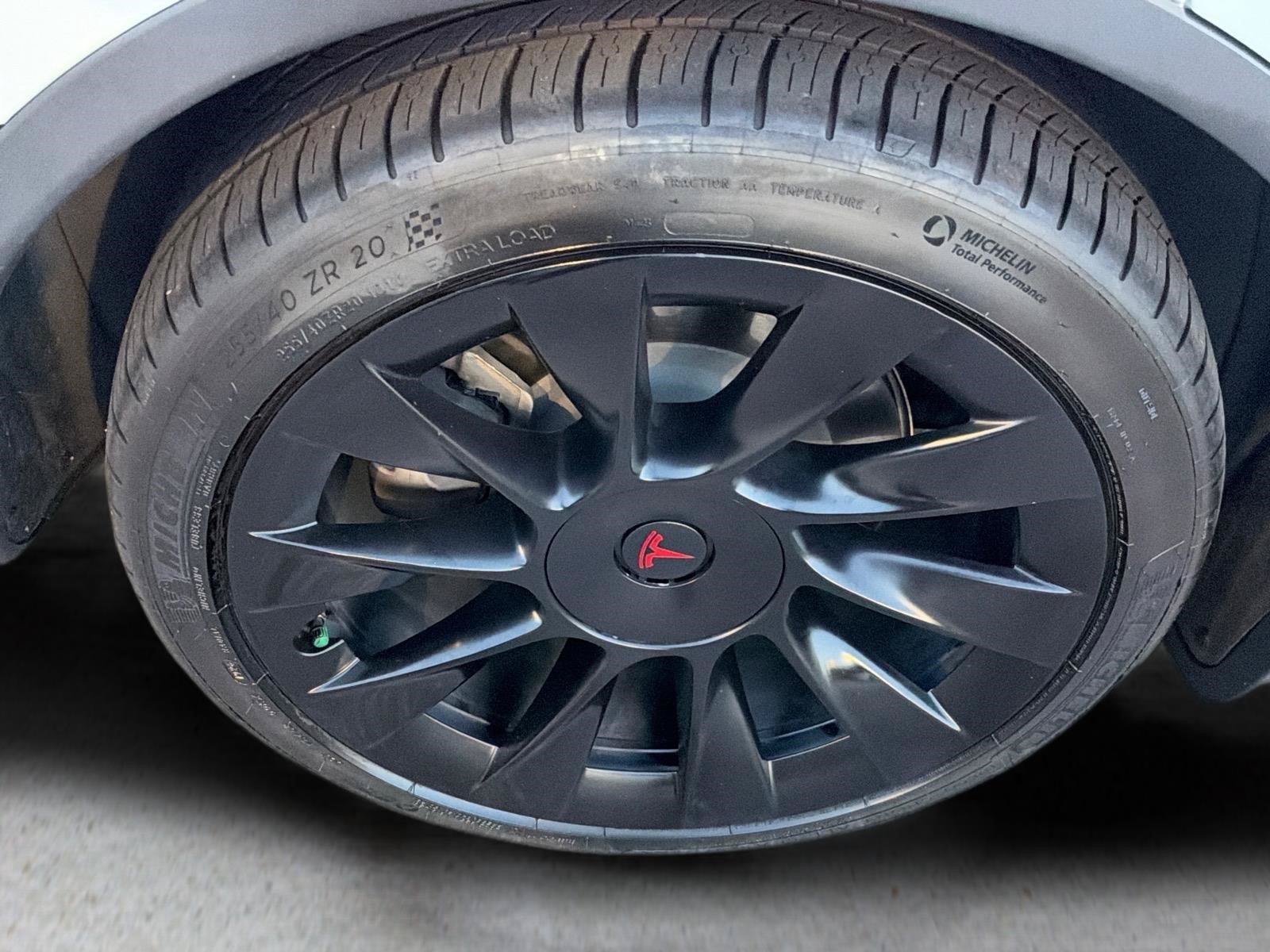 Used 2020 Tesla Model Y Long Range AWD/4WD image 14