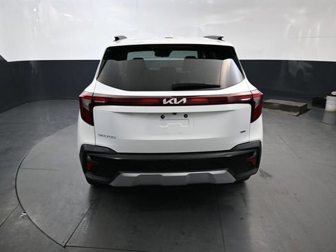Used 2024 Kia Seltos S AWD/4WD image 8