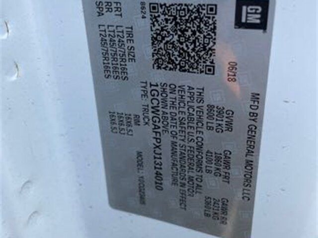 Used 2018 Chevrolet Express 2500 RWD image 16