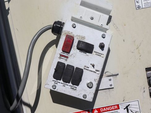 Used 2012 Ford F550 2WD Regular Cab Super Duty w/ PWR Equipment Group image 8