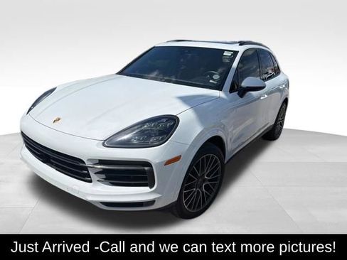 Used 2020 Porsche Cayenne AWD/4WD image 1