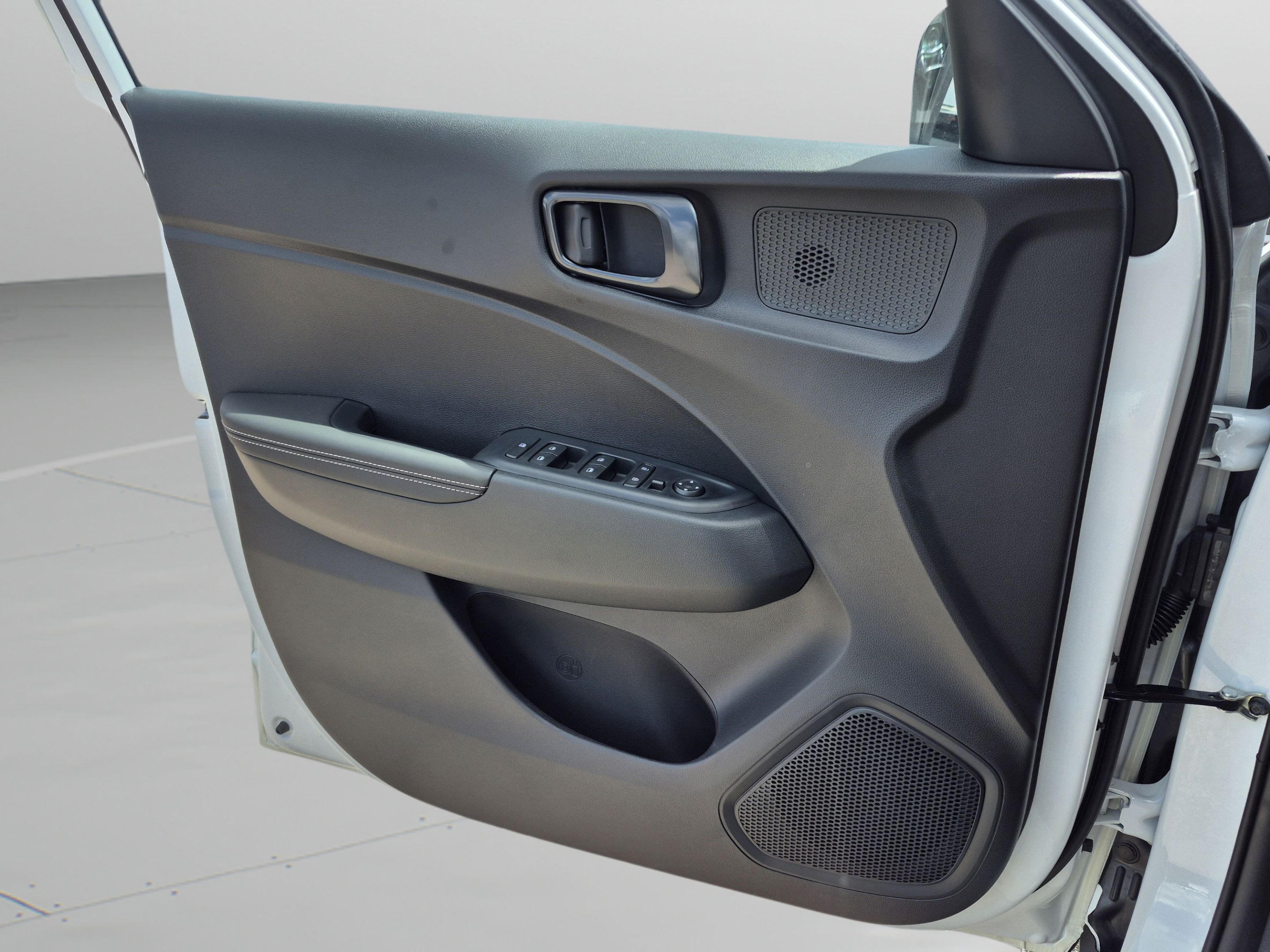 New 2026 Hyundai Venue SEL FWD image 21