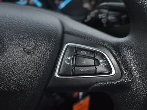 Used 2018 Ford Escape SE image 20