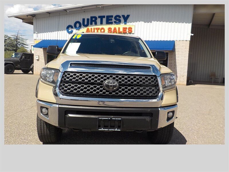 Used 2019 Toyota Tundra SR5 w/ SR5 Upgrade Package AWD/4WD image 15