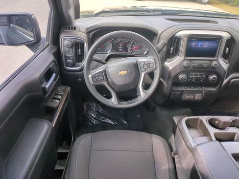 Used 2020 Chevrolet Silverado 1500 LT w/ Trailering Package image 18