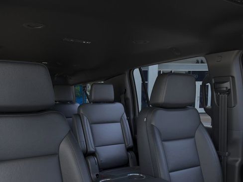 New 2026 Chevrolet Suburban LT image 15