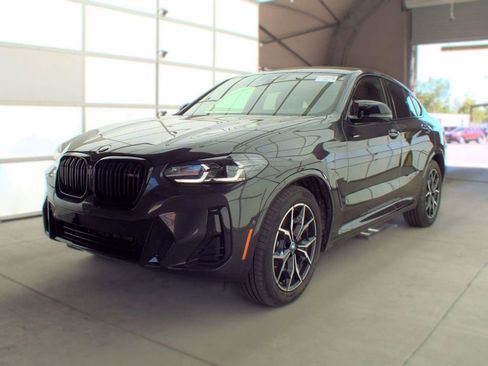 Used 2025 BMW X4 M40i AWD/4WD image 1