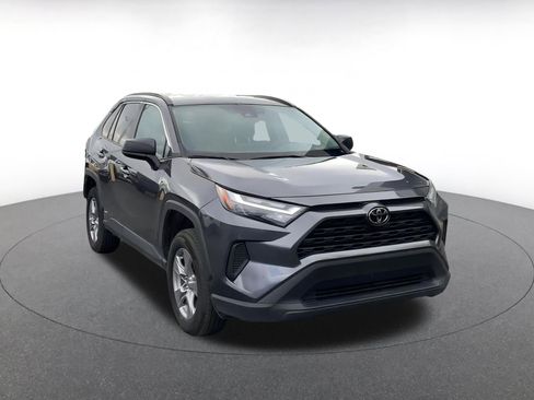Used 2025 Toyota RAV4 LE image 3