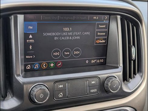 Used 2022 Chevrolet Colorado Z71 RWD image 18