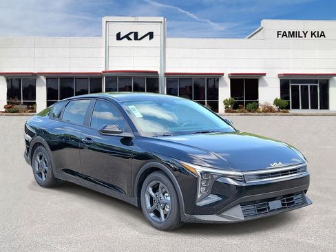 New 2026 Kia K4 FWD image 1