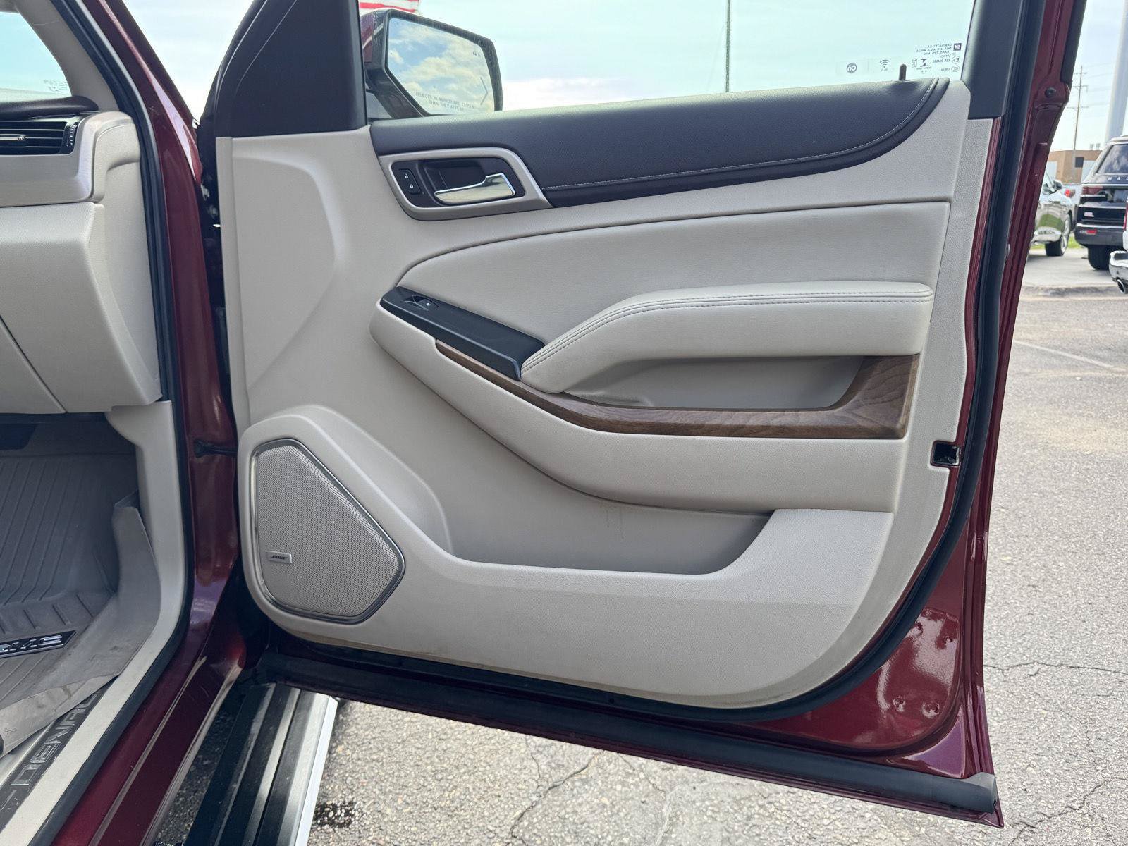 Used 2019 GMC Yukon Denali w/ Denali Ultimate Package AWD/4WD image 27