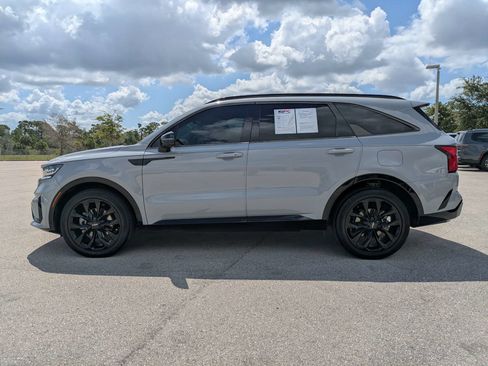 Certified 2022 Kia Sorento SX FWD image 8