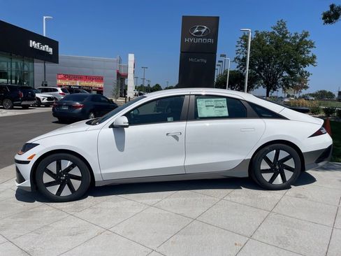 New 2025 Hyundai Ioniq 6 SE image 2