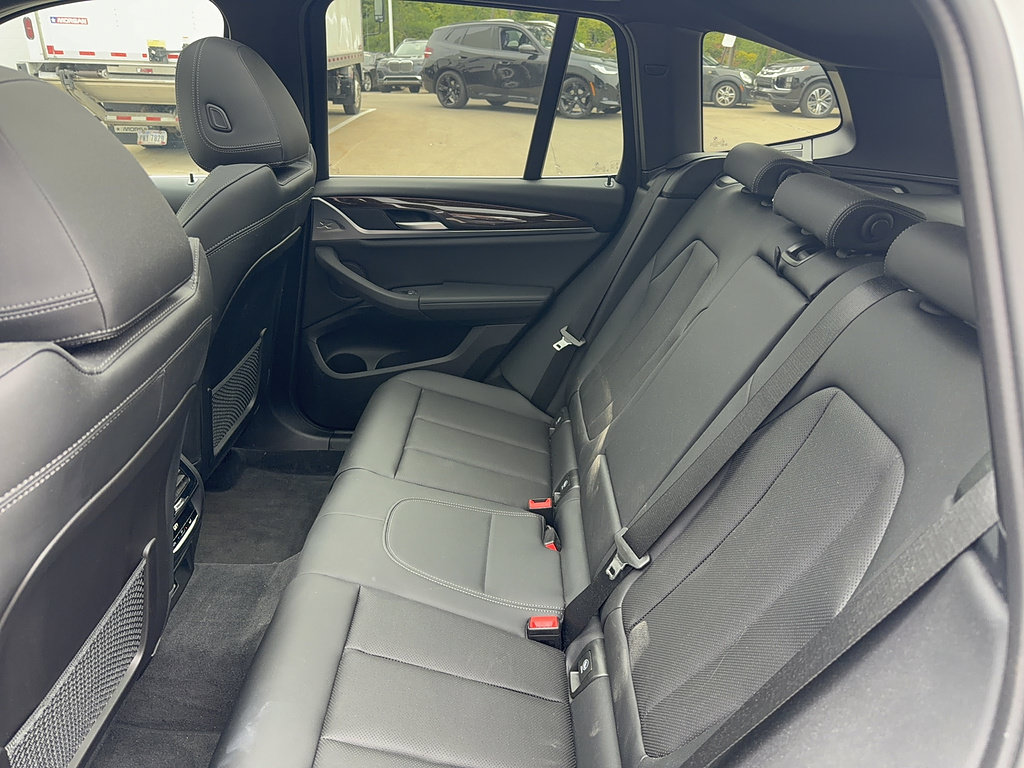 Used 2023 BMW X3 xDrive30i w/ Premium Package AWD/4WD image 6