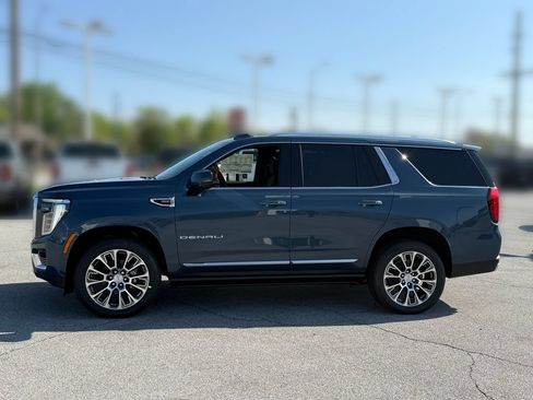 New 2026 GMC Yukon Denali w/ Denali Reserve Package AWD/4WD image 2