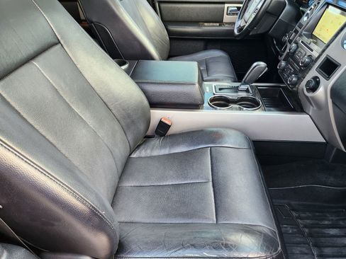 Used 2016 Ford Expedition Limited w/ Equipment Group 301A image 14
