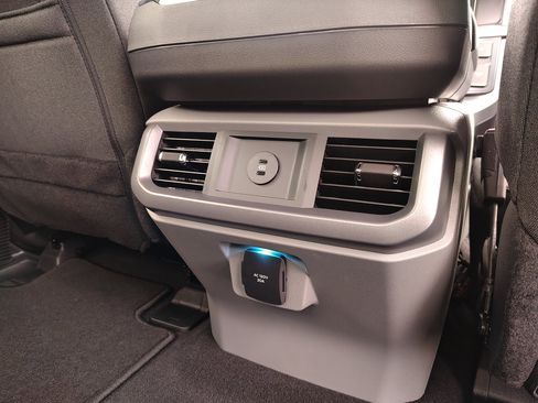 New 2025 Ford F150 Lightning XLT image 33