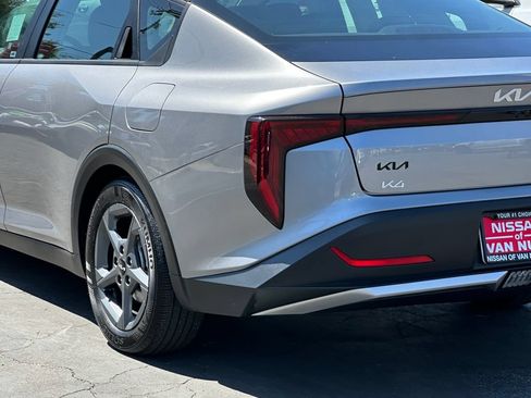 Used 2025 Kia K4 FWD image 5